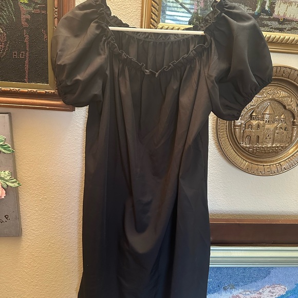 Chic Black Puff Sleeve Dress - Picture 2 of 3